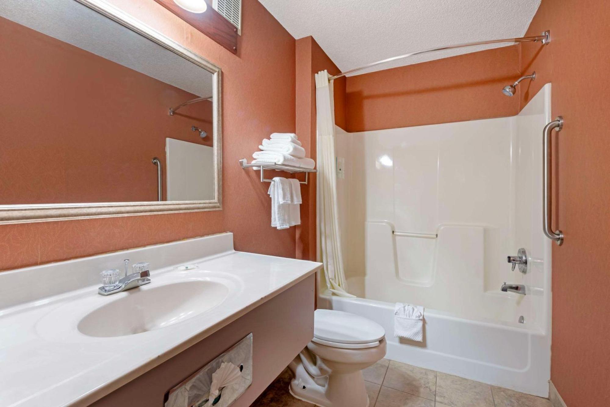 Quality Inn Bemidji Exterior foto